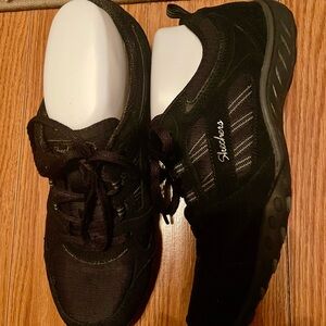 💕🌸Women Skechers Size 9. Memory Foam. Good Condition. Clean❗️Final Price.
